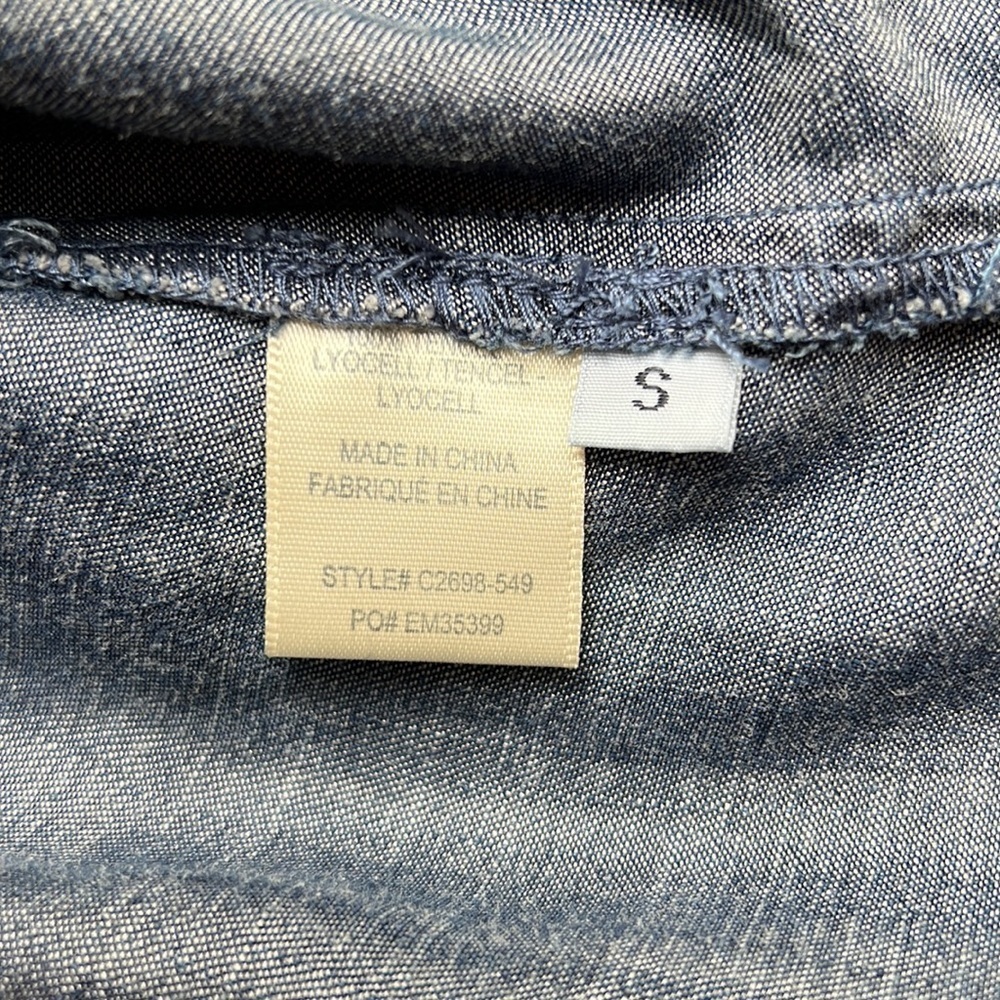 🌼 FREE w/any order❗️ANTHROPOLOGIE CLOTH & STONE 100% lyocell/tencel denim top - Picture 12 of 12